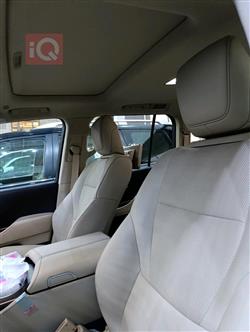 تۆیۆتا لاند کروزەر